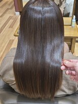 ケアリー 大日(Carelly)&nbsp;ミディアムレイヤー/大人可愛い/髪質改善/シースルーバング