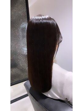 アリーズ シブヤ(ALLYS shibuya) 艶髪ロングストレートスタイル