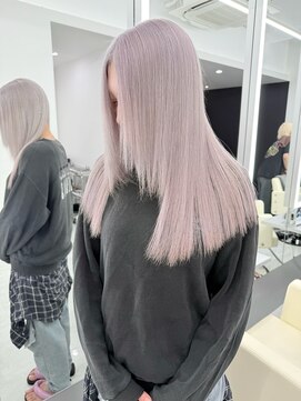 テイス 新宿(TACE) ホワイトラベンダー[ネビージュ/黒髪/小顔/新宿]