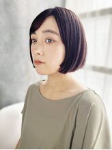 ビアンコ(bianco produce by L'Aube) ワンカールの動きが可愛いナチュラル艶ボブスタイル