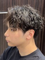 エヴァ(AVA)&nbsp;縦落ちセンターパートinsta→ava_yuta