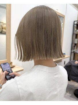 リノショアーズ 元町店(RINOSHORES) 10代20代★大人かわいいダブルカラーブリーチミルクティーカラー