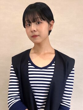 トナリ(tonari) 耳掛けボブ ショートレイヤー 黒髪 20代【鹿児島中央駅】