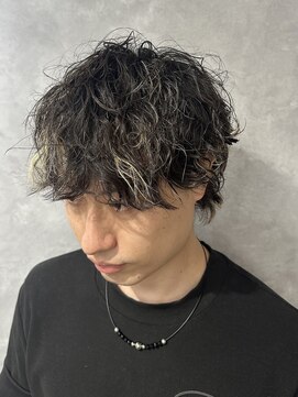 リンク(Link) 色気のある無造作スパイラルパーマ