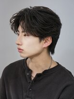 オーシャントーキョー 原宿(OCEAN TOKYO)&nbsp;韓国風センターパートカルマヘアーフェザーパーマ曲がる縮毛矯正