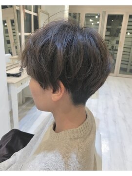 ヘアーアンドメイク キュアー(hair&make cure) 刈り上げマッシュショート