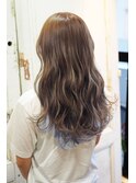 [RITA Hairs]柔らかアッシュグレーxインナーカラー☆お客様style