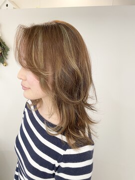 ロア ヘアーアンドビューティー(LOA hair&beauty) レイヤーミディアム