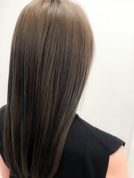 アイリー 名古屋(A/LEE) ツヤ髪ストレート