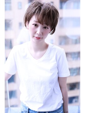 シーラス バイクラウドゼロ(Cirrus by Cloud zero) 大人可愛いアッシュカラー小顔ショート【Cirrus by Cloud zero】