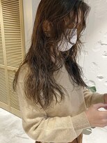 コフィー バイ メルト 吉祥寺(cofy by melt)&nbsp;【三ツ井純】コテ巻き風パーマレイヤーカットハイライトカラー