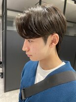 アンダーバーホワイト(_WHITE)&nbsp;センターパートウルフ