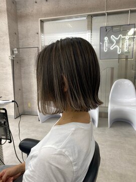 イキ 表参道(iki omotesando) モード/無造作ウェーブ/大人ガーリー[表参道駅]