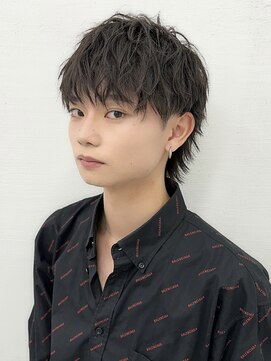 アーリー(Ali'i) ツイストスパイラル束感ショートツーブロックマッシュウルフ