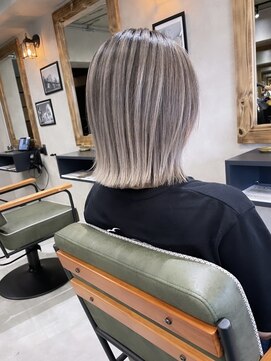 サニー 渋谷(SUNNY) バレイヤージュ、ハイライト、ショコラアッシュ、グレージュ