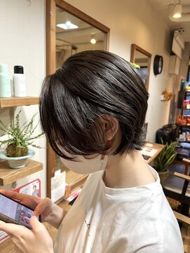 ビグディーサロン 武庫川(BIGOUDI salon) 顔周り韓国風ショートスタイル