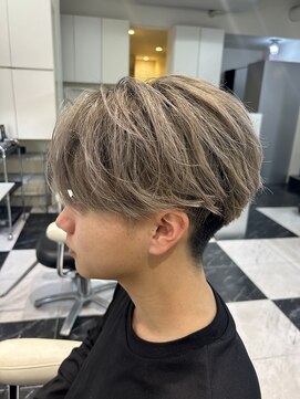 テテ(TETE) ハイトーン/センターパート/ナチュラル