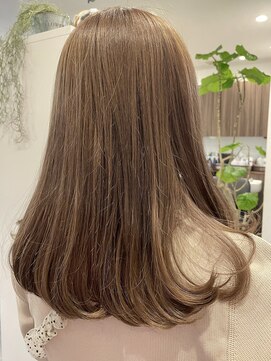 ローレン(Loren) ベージュワンカール