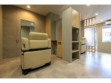 ログ(Log)の雰囲気（店内/ヘッドスパ/スパ/髪質改善/カラー/カット/所沢/半個室/個室）