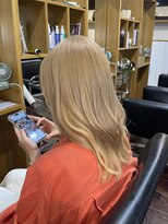 美容室オルセー イエローインナーデザインカラー