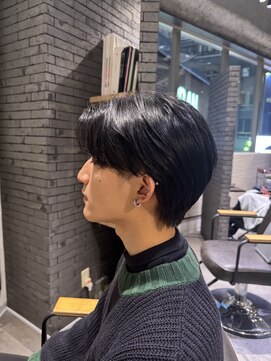 アクシー ヘアーアンドメイク(AXY HAIR&MAKE) 新宿シャドウパーマメンズマッシュウルフカット緩め波巻きパーマ