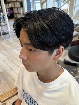 クラップス 横須賀中央店(CLAPS) センターパートスパイラルパーマツーブロック刈り上げメンズヘア