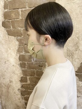 マギーヘア(magiy hair) magiyhair【nico】マッシュショート　刈り上げ