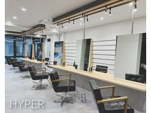 ハイパー(HYPER)の雰囲気(12席の広々空間♪タブレットで雑誌や動画も楽しめます。)