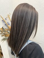 ロア インターナショナル 新宿店(LoA International)&nbsp;【LoA】バレイヤージュハイライト黒髪グレージュダブルカラー