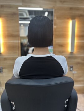 アグ ヘアー ミロ 本厚木店(Agu hair milo) 切りっぱなしボブ