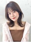 くびれ外ハネミディアムレイヤー透明感モカベージュ
