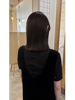 スート(suit.)&nbsp;透明感オリーブグレーカラー