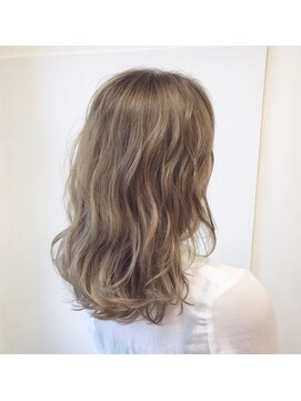 ヘアメイク アリープ(HAIR MAKE ALEAP) ベージュアッシュ