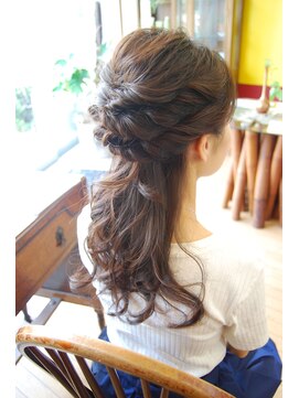 ベル(BELL) ルーズなハーフアップ【BELL桜新町/用賀】