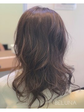 ベルナ(BELUNA) 魅せ髪☆セミロングカール