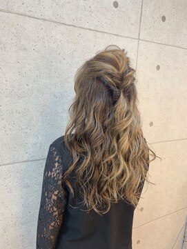 ヘア デザイン ビーチ(Hair Design Beach) 【Beach】 ハイライト×お呼ばれヘア