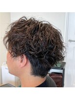 フィーリー ヘア デザイン 太田店(feAry)&nbsp;大人め　センターパート×ツイスパ