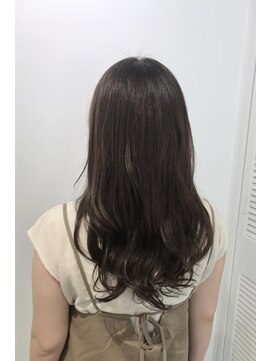 アドラーブル 万代店 (adorable) 【大人かわいいロング】【アッシュベージュ】20代30代40代