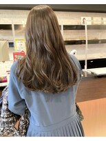 アトレ(attrait)&nbsp;＊大人グレージュ 透け感カラー 大人可愛い 天王寺美容室