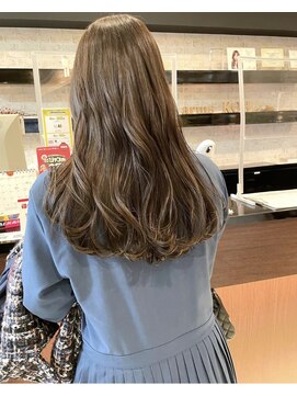 アトレ(attrait) ＊大人グレージュ 透け感カラー 大人可愛い 天王寺美容室