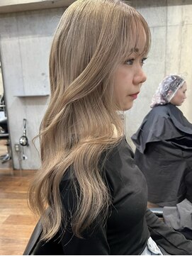 サイン 表参道(SIGN) ミディアムヘアグレージュカラーデザインカラーシルキーベージュ