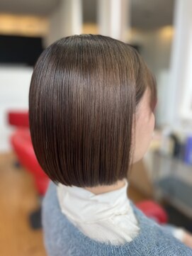 バンファミリージーナヘアー(Vanfamily gina hair) ぱつっとボブ！