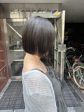 キュリオ(CURIO) 切りっぱなしボブ×ashgray