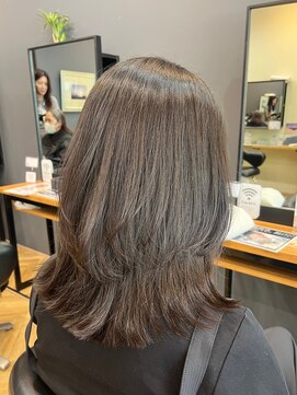 アルター(aL ter) ［デザインカラー/レイヤーカット/ウェットヘア］