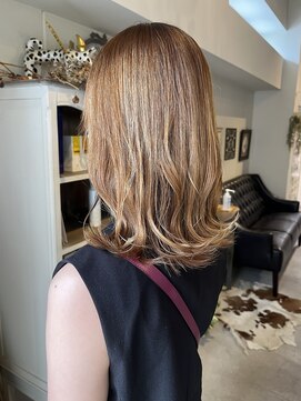 ヘアーデザイン シュシュ(hair design Chou Chou by Yone) ハイライトカラー／トーンアップカラー/ブリーチ