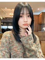 ビュートリアム 南青山(BEAUTRIUM)&nbsp;くびれミディアムレイヤー 簡単 イルミナカラー 20代30代40代