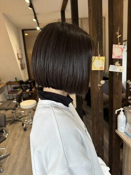 ペアツリー(Pear tree) 切りっぱなしミニボブ