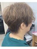 ショートヘア