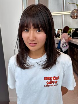 アルティファータ(artifata) ミディアムヘア 前髪 似合わせカット 小顔前髪 ストレート