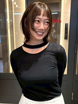 アトリエ(atelier.) ボブレイヤー 顔周りカット 艶髪 アッシュ 前髪カット 20代
